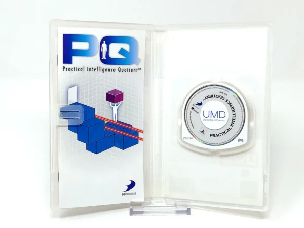Interior del juego PQ: Practical Intelligence Quotient (ESP) para PSP con disco y manual