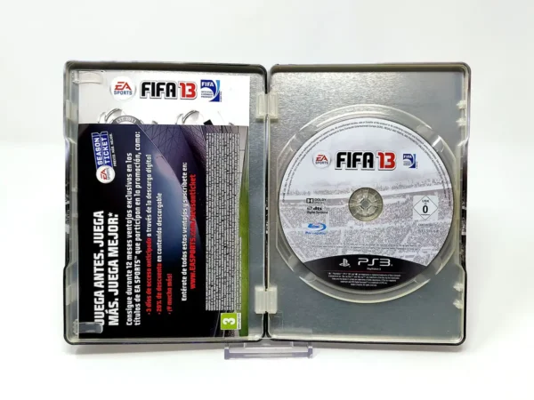 Interior del juego FIFA 13 (ESP) (Steelbook Barça) para PlayStation 3 con disco y manual