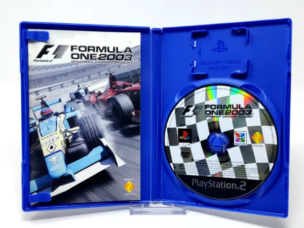 Interior del juego Formula One 2003 (ESP) para PlayStation 2 con disco y manual