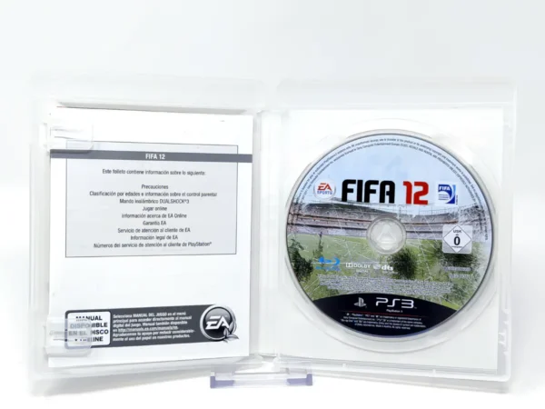 Interior del juego FIFA 12 (ESP) para PlayStation 3 con disco y manual