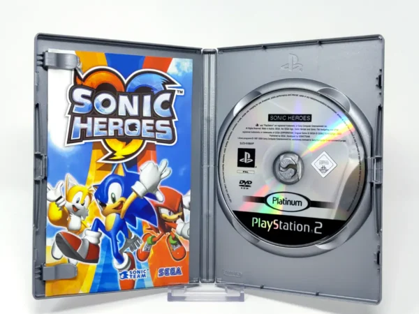 Interior del juego Sonic Heroes (ESP) (Platinum) para PlayStation 2 con disco y manual