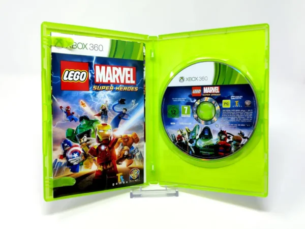 Interior del juego LEGO Marvel Super Heroes (ESP) para XBOX 360 con disco y manual