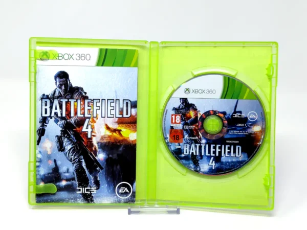 Interior del juego Battlefield 4 (ESP) para XBOX 360 con disco y manual