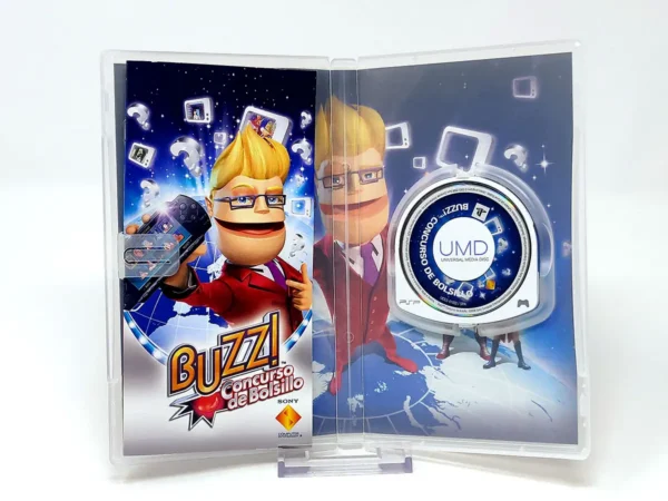 Interior del juego Buzz! Concurso de Bolsillo (ESP) para PSP con disco y manual