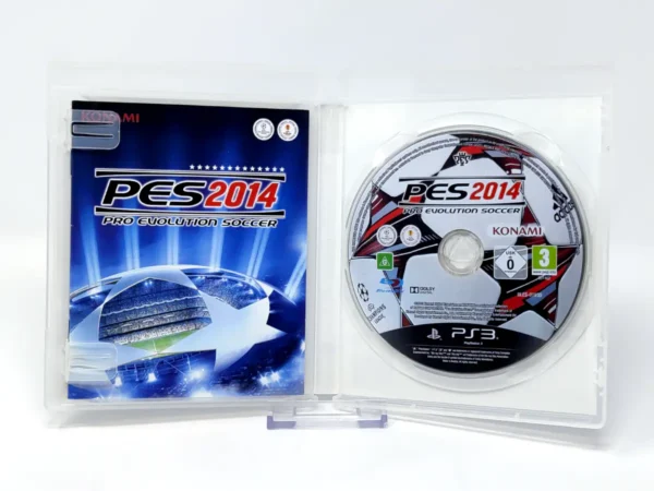 Interior del juego PES 2014: Pro Evolution Soccer (ESP) para PlayStation 3 con disco y manual