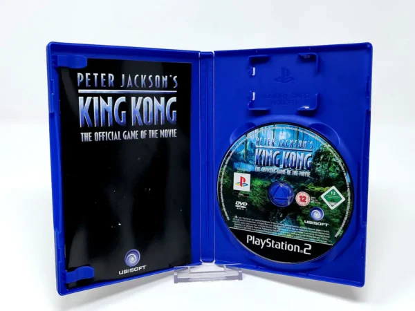 Interior del juego Peter Jackson's King Kong: The Official Game of the Movie (UK) para PlayStation 2 con disco y manual