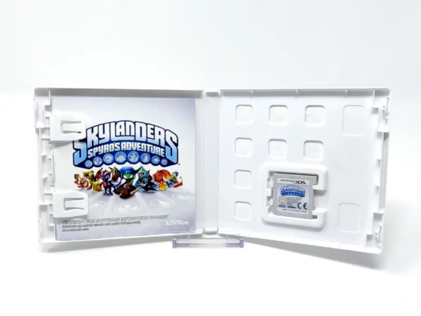 Lateral de la caja de Skylanders Spyro's Adventure (ESP) para Nintendo 3DS