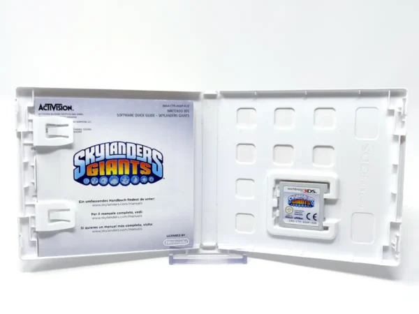 Lateral de la caja de Skylanders Giants (ESP) para Nintendo 3DS