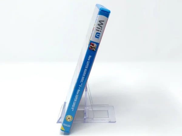 Interior del juego New Super Mario Bros. U + New Super Luigi U (Selects) (ESP) para Nintendo Wii U con disco y manual