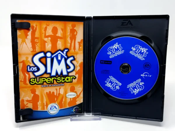 Lateral de la caja de Los Sims: Superstar (ESP) para PC
