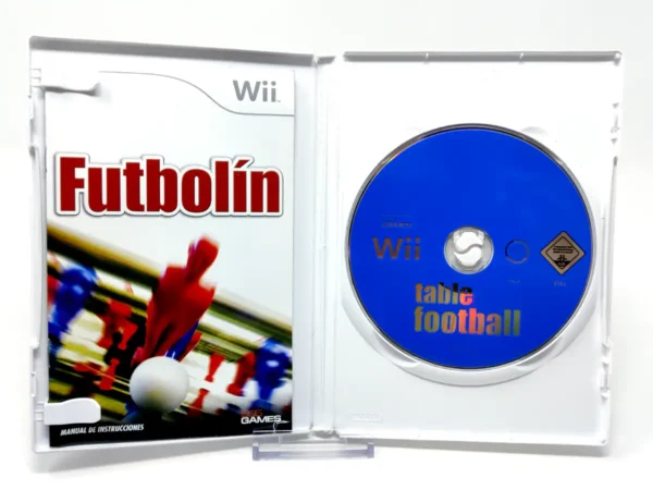 Interior del juego Futbolín (ESP) para Nintendo Wii con disco y manual