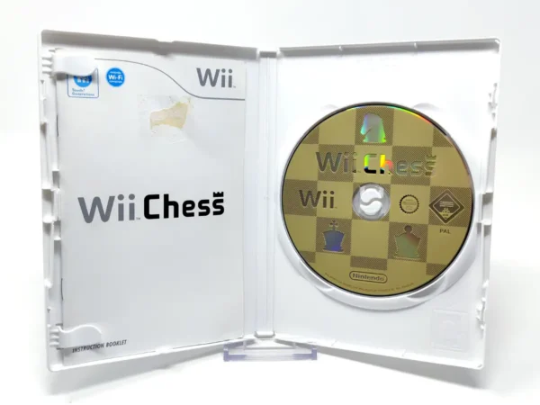Interior del juego Wii Chess (UK) para Nintendo Wii con disco y manual