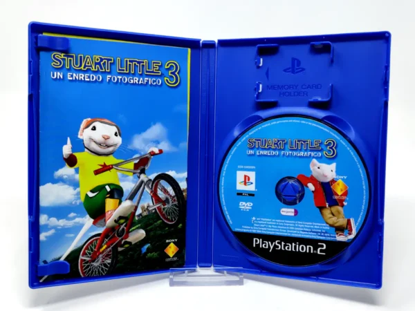Interior del juego Stuart Little 3: Un Enredo Fotografico (ESP) para PlayStation 2 con disco y manual
