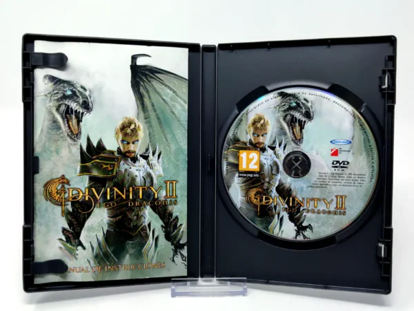 Interior del juego Divinity II: Ego Draconis (ESP) para PC con disco y manual