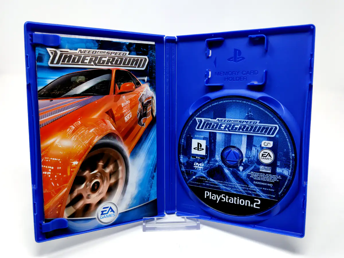 Interior del juego Need for Speed: Underground (ESP) para PlayStation 2 con disco y manual