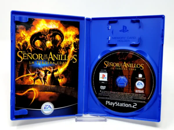 Interior del juego El Señor de los Anillos: La Tercera Edad (ESP) para PlayStation 2 con disco y manual