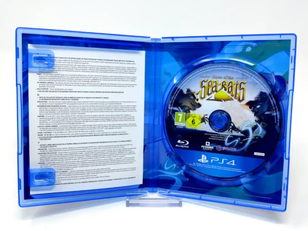 Interior del juego Curse of the Sea Rats (ESP) para PlayStation 4 con disco y manual