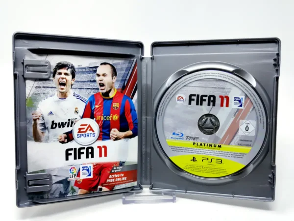 Interior del juego FIFA 11 (ESP) (Platinum) para PlayStation 3 con disco y manual