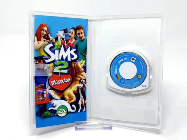 Interior del juego Los Sims 2: Mascotas (ESP) para PSP con disco y manual