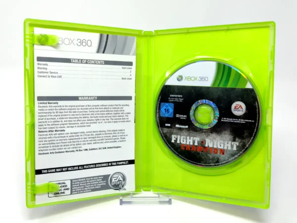 Interior del juego Fight Night Champion (UK) para XBOX 360 con disco y manual