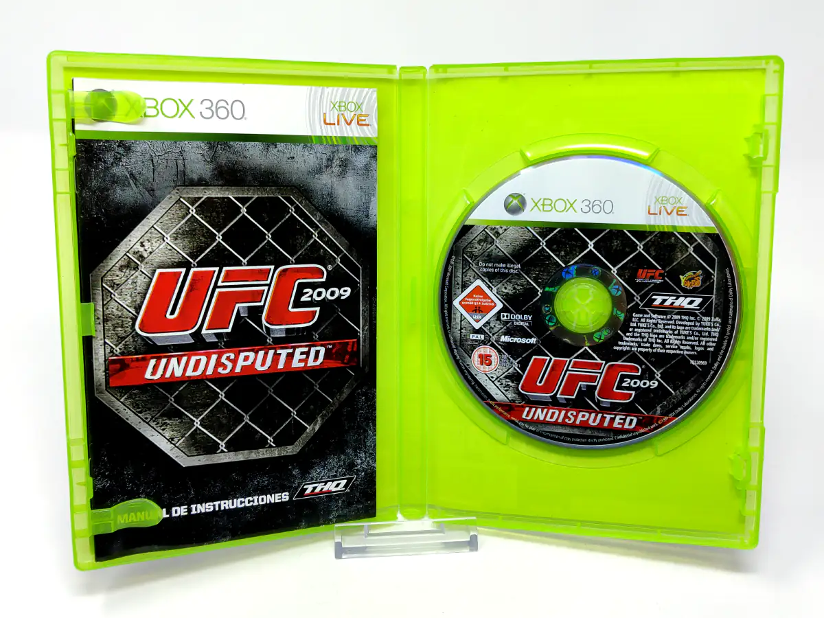 Interior del juego UFC 2009 Undisputed (ESP) para XBOX 360 con disco y manual