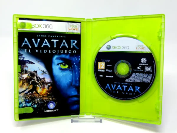 Interior del juego James Cameron's AVATAR: The Game (ESP) para XBOX 360 con disco y manual