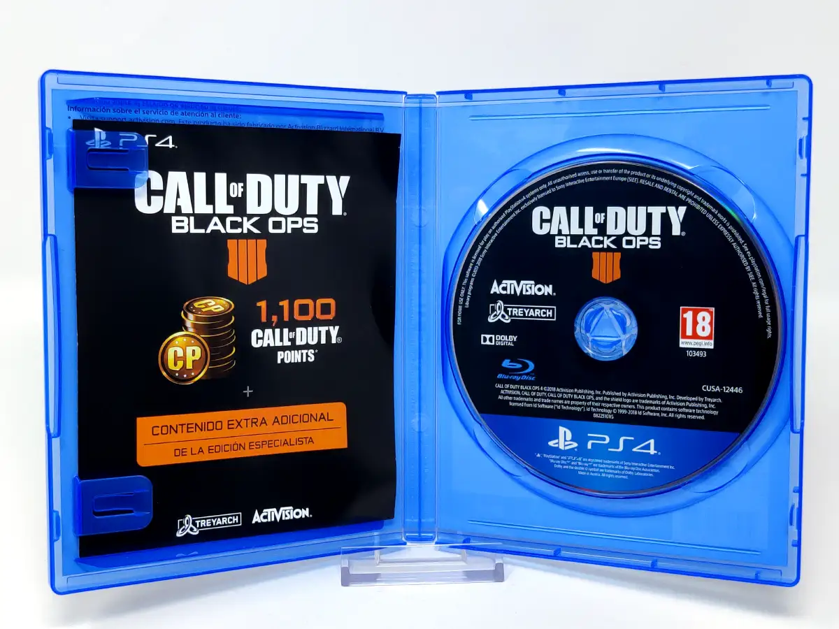 Interior del juego Call of Duty: Black Ops 4 (Edición Especialista) (ESP) para PlayStation 4 con disco y manual