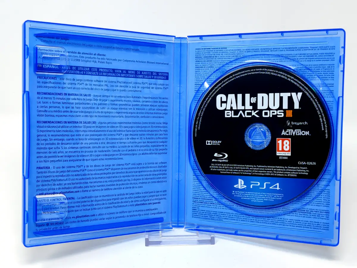 Interior del juego Call of Duty: Black Ops III (ESP) para PlayStation 4 con disco y manual