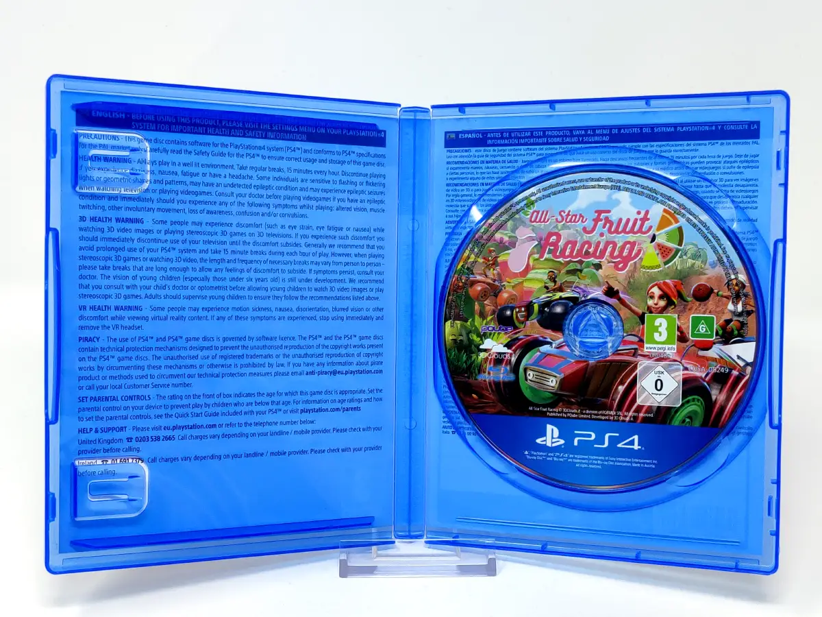 Interior del juego All-Star Fruit Racing (ESP) para PlayStation 4 con disco y manual