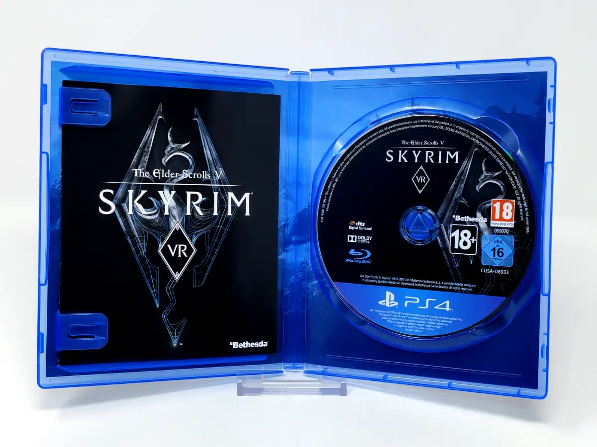 Interior del juego The Elder Scrolls V: Skyrim VR (ESP) para PlayStation 4 con disco y manual