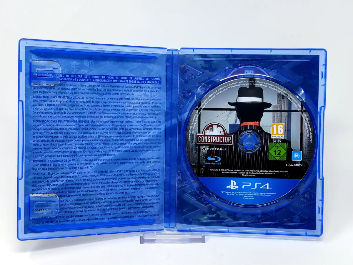Interior del juego Constructor (ESP) para PlayStation 4 con disco y manual