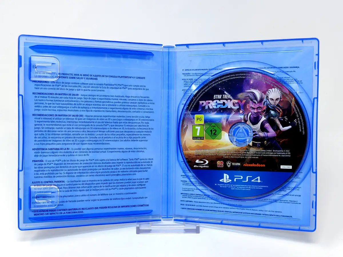 Interior del juego Star Trek Prodigy: Supernova (ESP) para PlayStation 4 con disco y manual