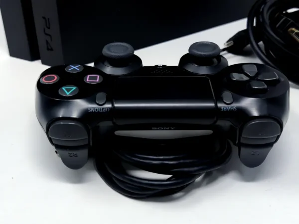 Sony PlayStation 4 (Consola) 500GB Negro (CUH-1004A) (Rebajada) para PlayStation 4, edición PAL EUR, de segunda mano