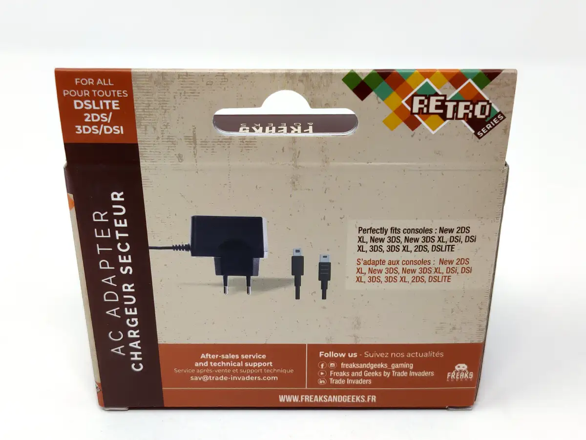 Cargador para Dslite, Dsi, Dsixl, New 3Ds Xl, 2Ds, 3Ds, 3Dsxl (Freaks and Geeks) para Nintendo 3DS, edición PAL EUR, nuevo