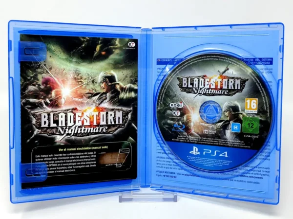 Interior del juego Bladestorm: Nightmare (ESP) para PlayStation 4 con disco y manual