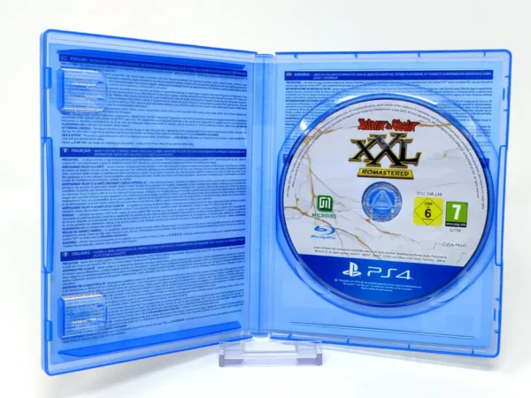 Interior del juego Asterix & Obelix XXL: Romastered (ESP) para PlayStation 4 con disco y manual