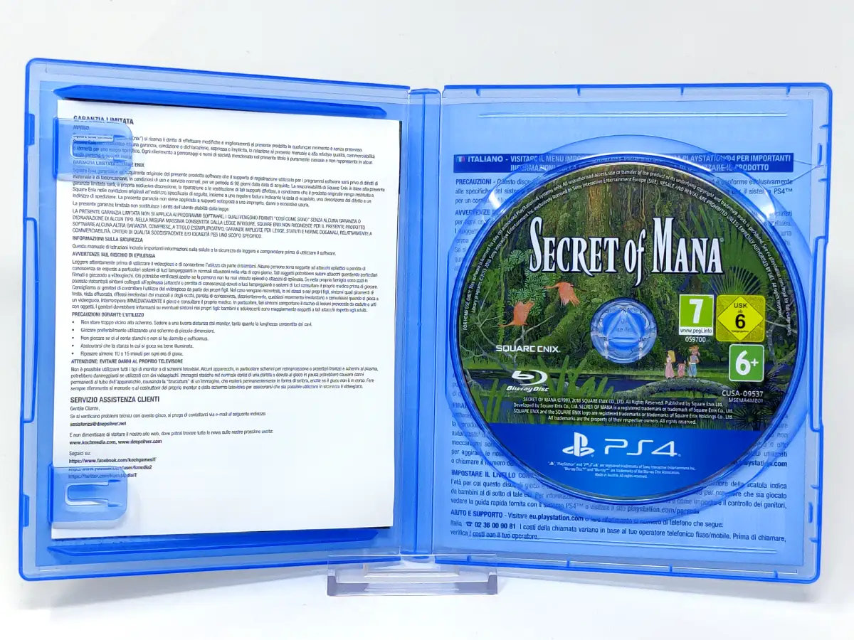 Interior del juego Secret of Mana (ESP) para PlayStation 4 con disco y manual