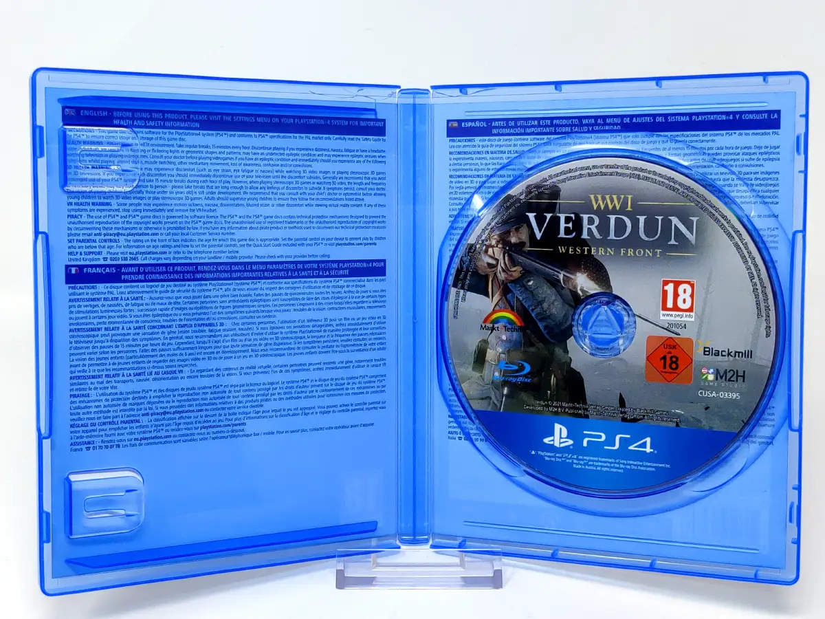 Interior del juego Verdun (ESP) para PlayStation 4 con disco y manual