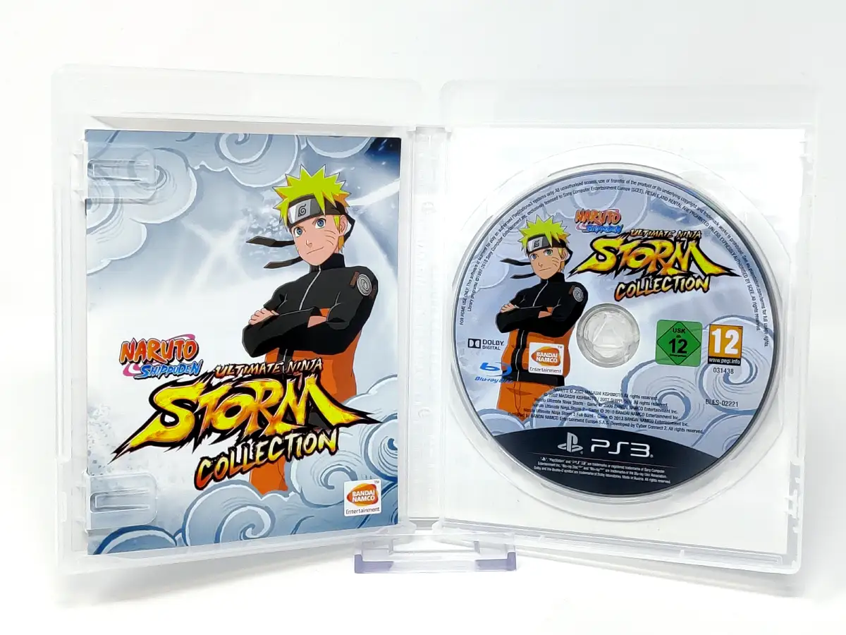 Interior del juego Naruto Shippuden: Ultimate Ninja Storm Collection (ESP) para PlayStation 3 con disco y manual