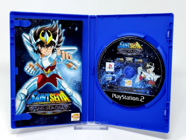 Interior del juego Los Caballeros del Zodiaco: Saint Seiya: The Hades (ESP) para PlayStation 2 con disco y manual