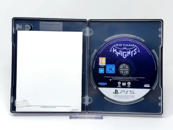 Interior del juego Gotham Knights (EUR) (Steelbook) para PlayStation 5 con disco y manual