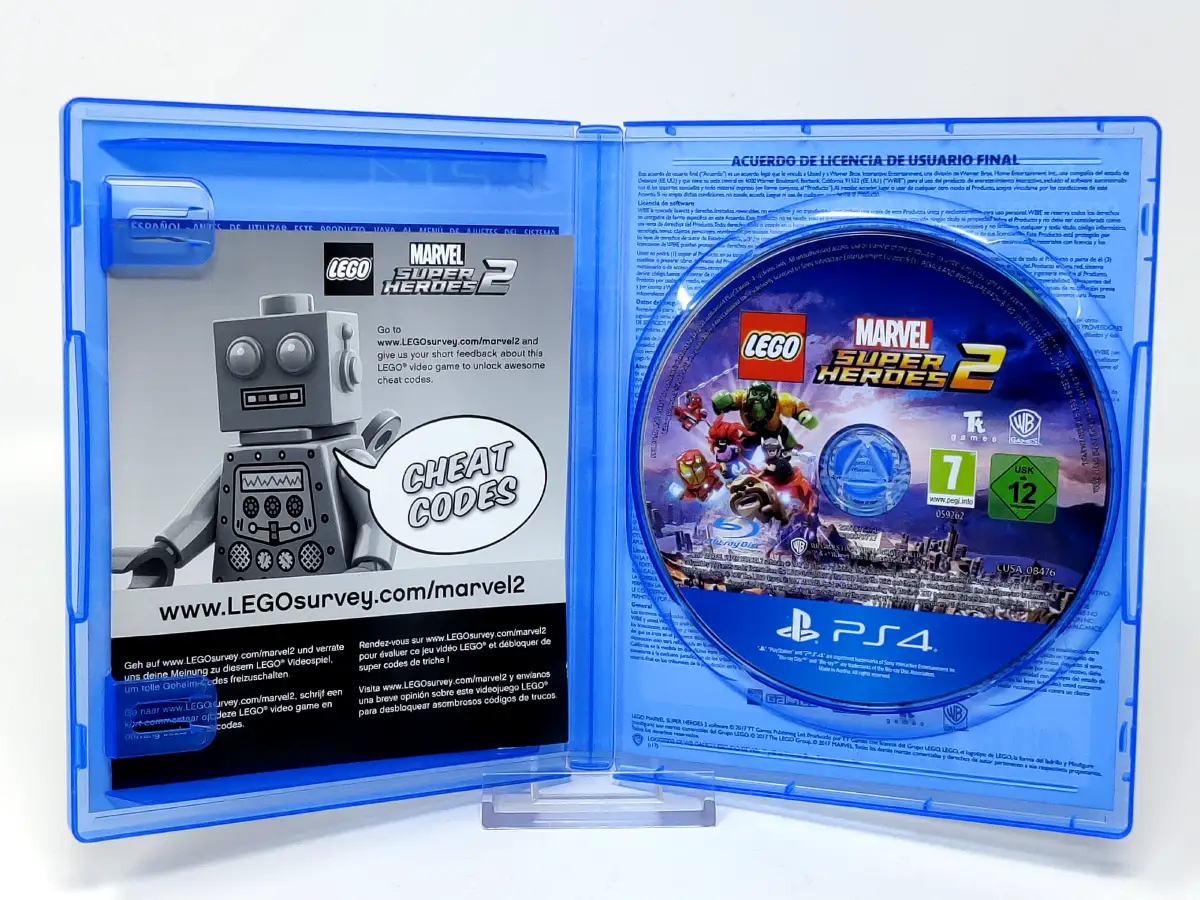 Interior del juego LEGO Marvel Super Heroes 2 (ESP) para PlayStation 4 con disco y manual