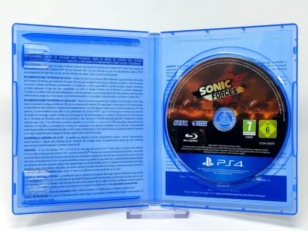Interior del juego Sonic Forces (Bonus Edition) (ESP) para PlayStation 4 con disco y manual
