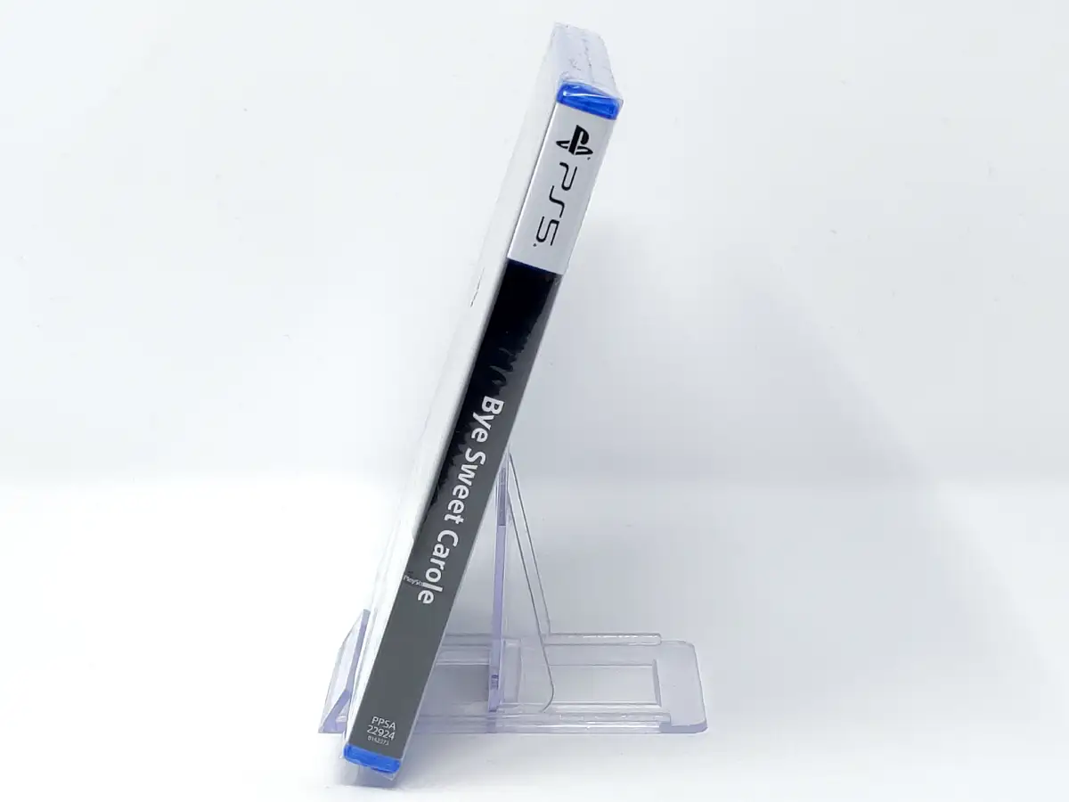 Lateral de la caja de Bye Sweet Carole (ESP) (Precintado) para PlayStation 5