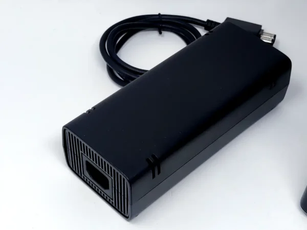 XBOX 360 SLIM 4GB (Consola) para XBOX 360, edición PAL EUR, de segunda mano