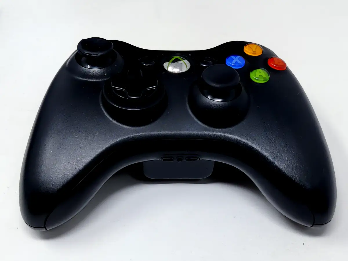 XBOX 360 SLIM 4GB (Consola) para XBOX 360, edición PAL EUR, de segunda mano