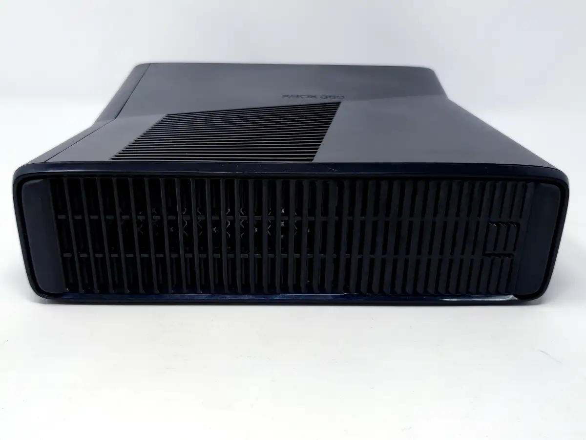 XBOX 360 SLIM 4GB (Consola) para XBOX 360, edición PAL EUR, de segunda mano