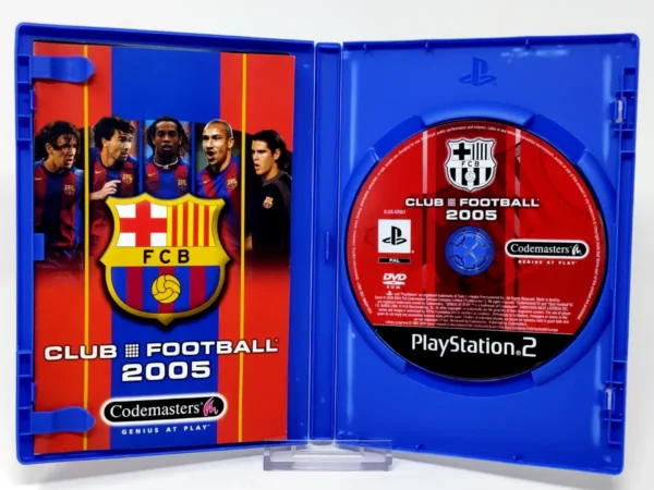 Interior del juego Club Football 2005: FC Barcelona (ESP) para PlayStation 2 con disco y manual