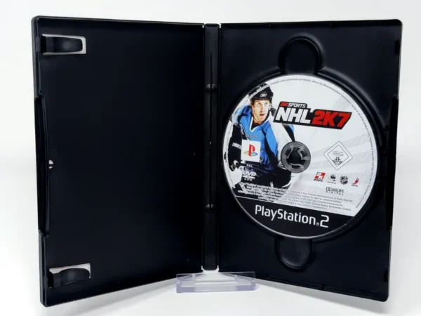 Interior del juego NHL 2K7 (ESP) (Rebajado) para PlayStation 2 con disco y manual