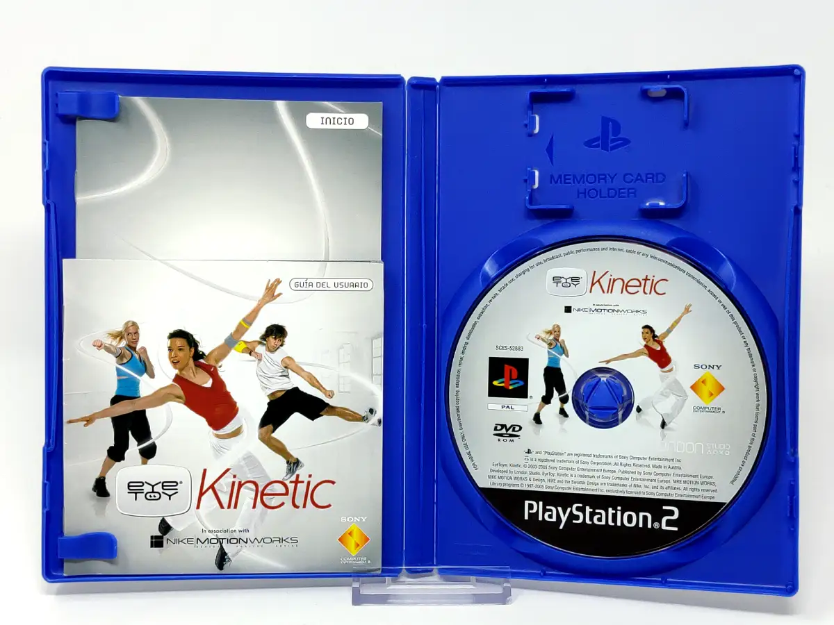 Interior del juego EyeToy: Kinetic (ESP) (v1) para PlayStation 2 con disco y manual
